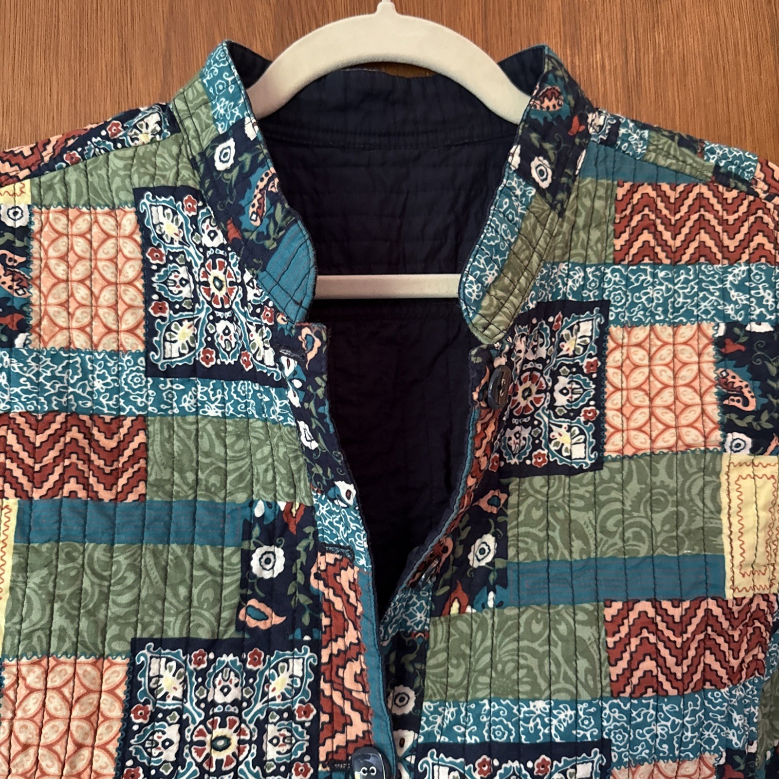 VTG Patchwork Reversible Quilted Vest Women's Lar… - image 4