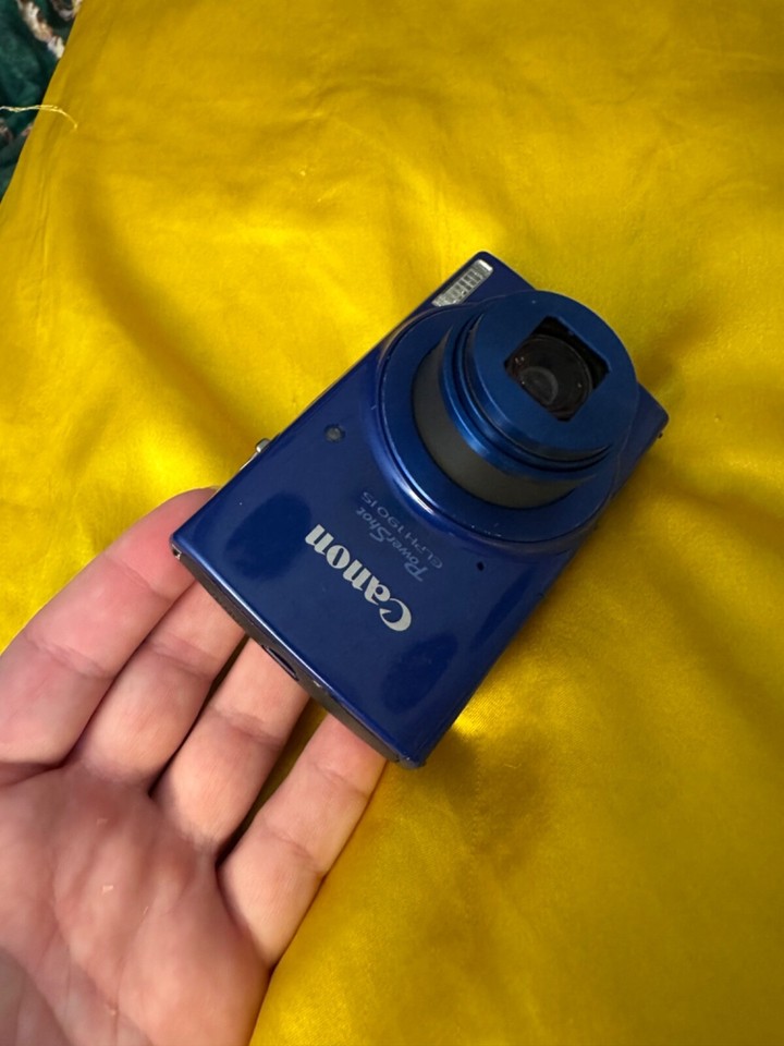 Canon PowerShot ELPH 190 IS / IXUS 180 20.0 MP Digital Camera Blue