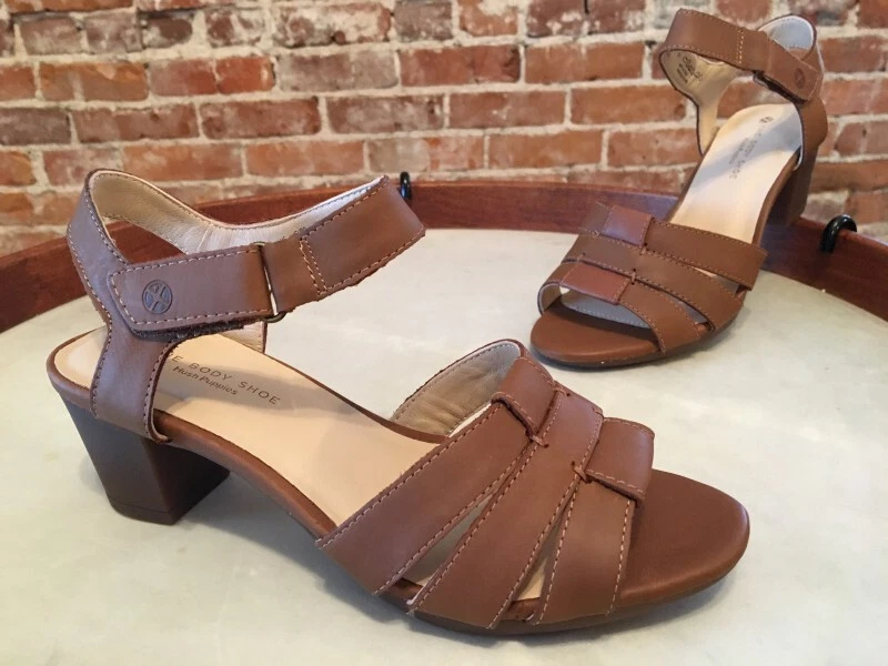 Hush puppies tan sandals cheap
