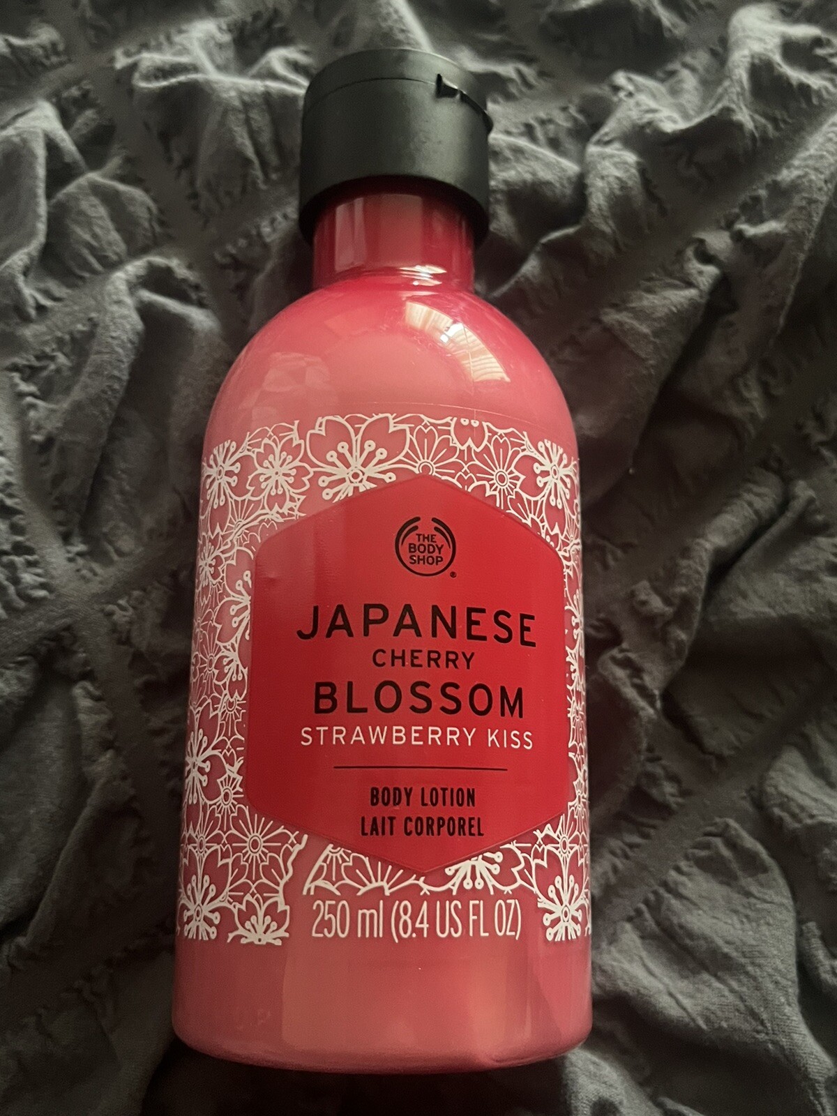 The Body Shop Japanese Cherry Blossom Strawberry Kiss Body Lotion 250ml