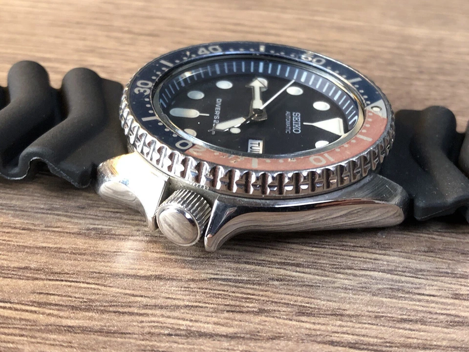 Seiko Pepsi Bezel  Men's Watch - SKX009 Classic Automatic Diver Rubber Strap, photo 4 of 5