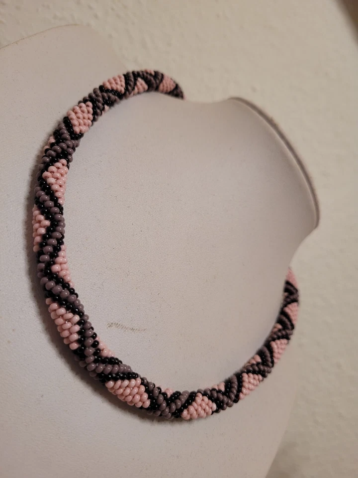 Glasperlenkette, Halskette, Perlenkette gehäkelt - Bild 3 von 4
