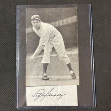 1973 TCMA Decades Great with cut signature of New York Yankees LEFTY GOMEZ