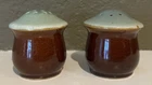 RED WING POTTERY (MN 1861-1967) OOMPH BAKEWARE SALT/PEPPER (ca. 1950s)