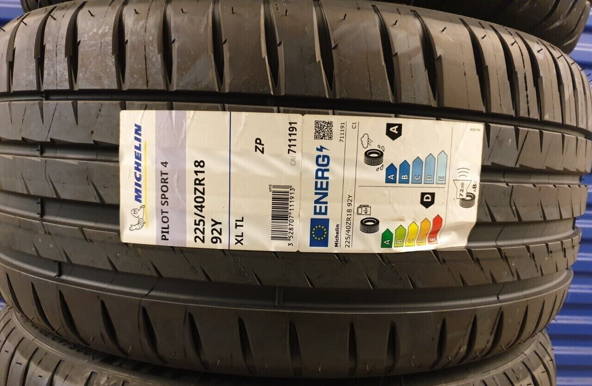 2X MICHELIN PILOT SPORT 4 225/40 ZRFT18 92Y RUNFLAT ZP TYRES 225