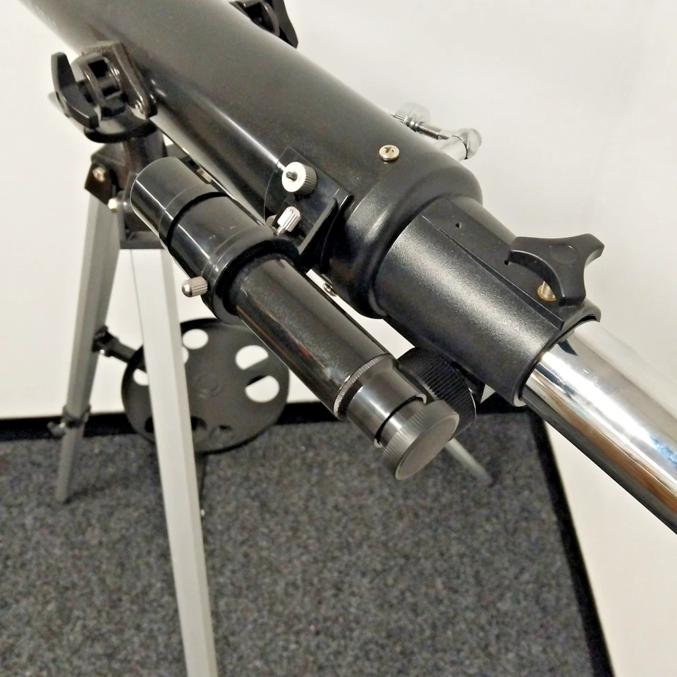Celestron PS70/700 Powerseeker 70AZ Black Refractor Telescope with Tripod Stand - Image 4 of 4