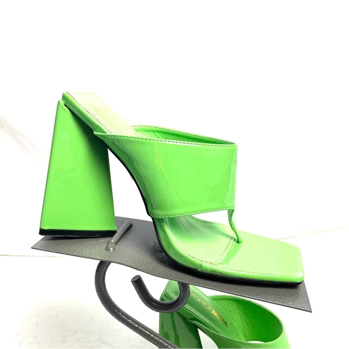 Lime green clearance heels fashion nova