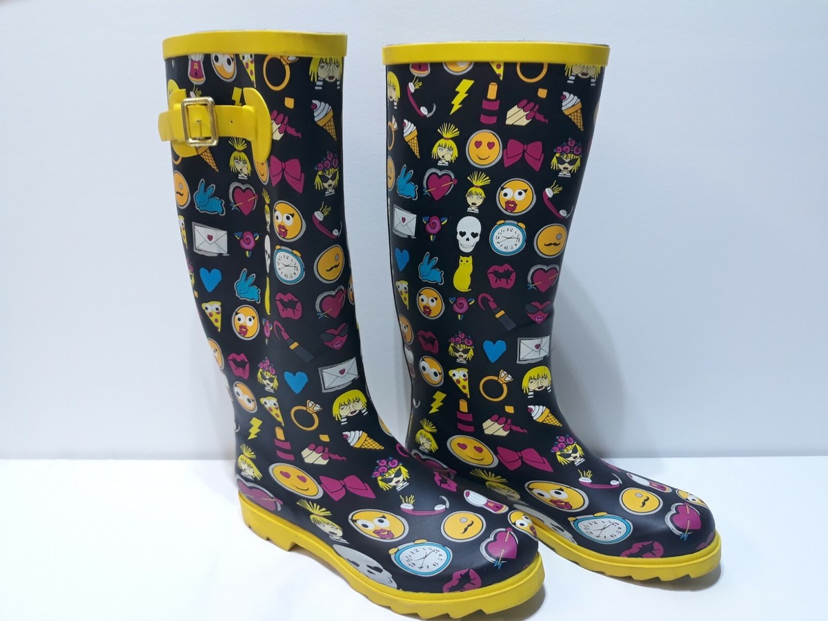 Betsey Johnson Women's Rainboots ( Imoji Print ) Size 7 | eBay