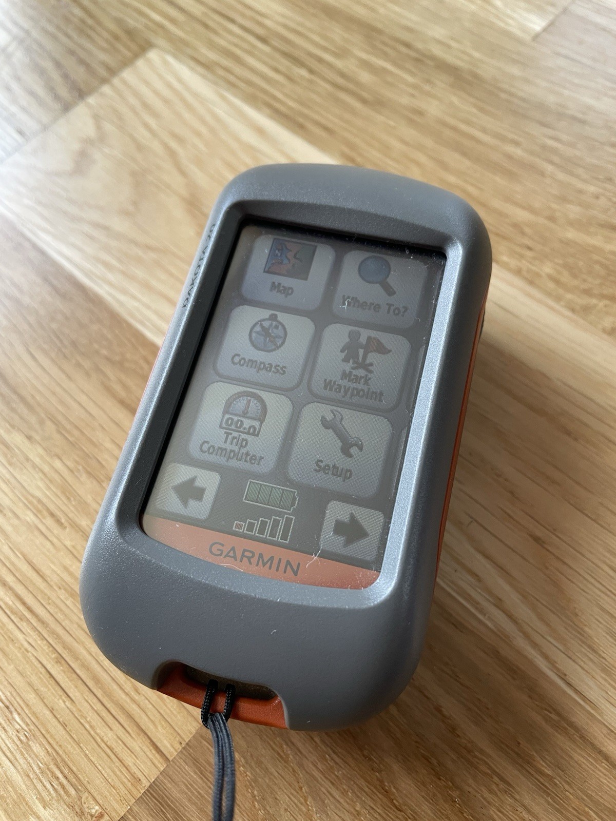 Garmin Dakota 20 Handheld GPS Device Complete with Box