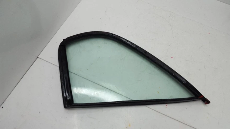 Vidrio de ventilación de puerta trasera izquierda para conductor compatible con 95-96 Infiniti G20 642908 Foto 3 de 4