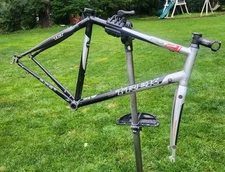 Trek Pilot 2.1 56 cm Aluminum/Carbon Frame Set, 700c