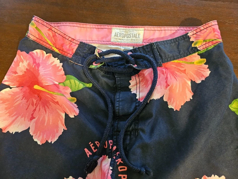 Pantalones Cortos de Natación Aeropostale Para Hombres Talla 31 Azul y Rosa Floral Hawaiano Comodidad Foto 4 de 4