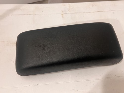2004 Dodge Stratus Sebring Sedan AT Center Console Lid Armrest
