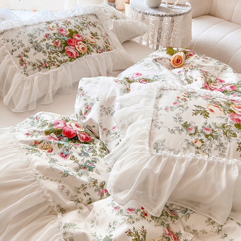 Cotton Lace Fabric Luxury Flower Wedding Bed Skirt Pillowcase King Queen Size Bedding Sets