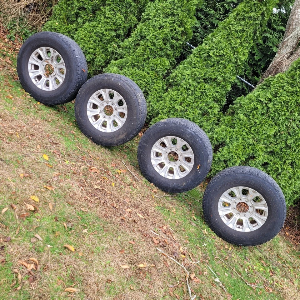 Four (4) OEM Ford Silver F250SD Pickup F350SD Wheel 18” 2020-2022 LC3C-1007-BA - Image 2 of 4