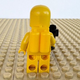 LEGO Space: Classic Yellow Spaceman, DETECTOR sp007, 6980, GALAXY COMMANDER 1983