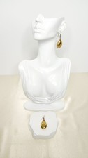 Vintage Gold Tone Puffed (Puffy) Egg Shaped / Teardrop Dangle Drop Earrings