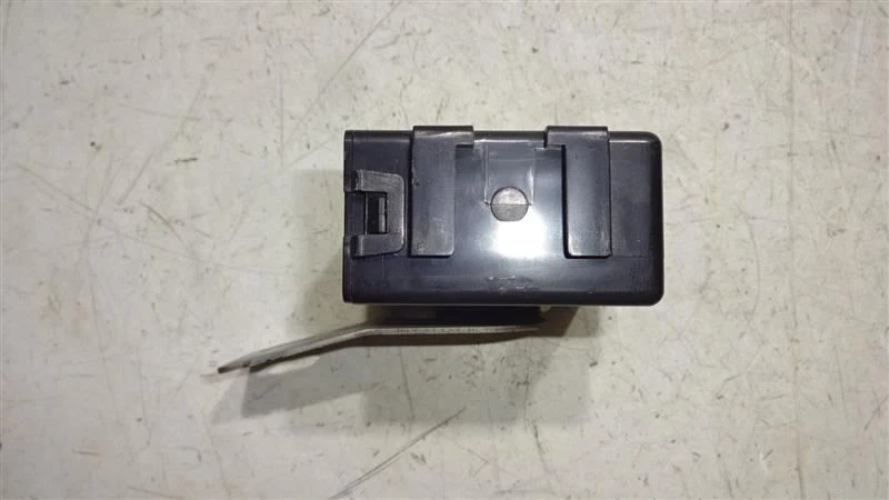 Sensor de rotura de vidrio de seguridad ID: 08192-3T810 para Toyota Sequoia 2001 669310 Foto 4 de 4