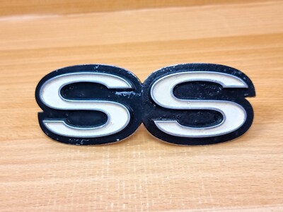 CHEVROLET CHEVELLE / EL CAMINO - SS - GRILLEEMBLEM - ORIGINAL - VINTAGE - USA