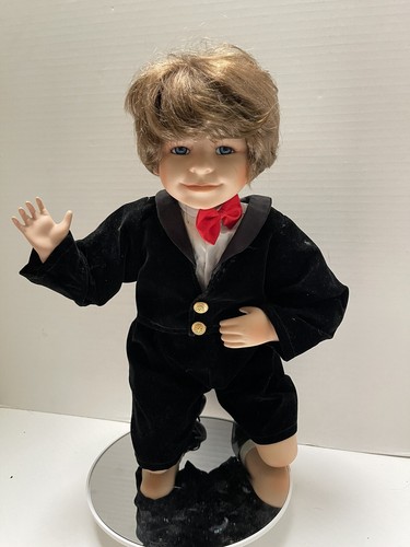 Seymour Mann Vintage Boy Porcelain Doll - On Knees black velvet suit Red Bowtie - Picture 6 of 11