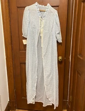 NWT Vintage Val Mode Lingerie Robe Size M Cotton Blend Soft Blue Sheer