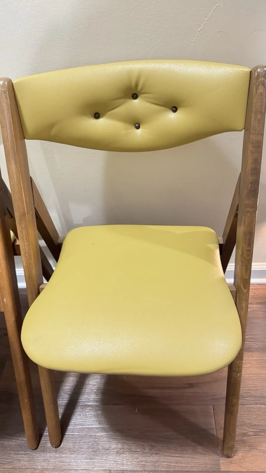 MCM Stakmore Folding Chair Set Of 4 Atomic Wood Yellow Vinyl Seat USA Made - Image 4 of 4