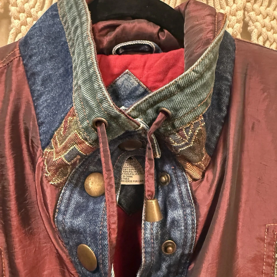 Chaqueta de mezclilla Two Twenty Western vintage para mujer abrigo de jean de patrón azteca mediano Foto 3 de 4