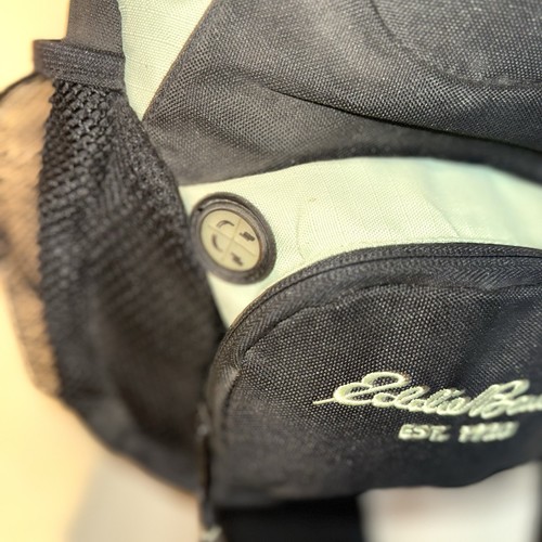 Eddie Bauer Shoulder Sling Hiking Bag Travel Black Green 2 Water Bottle Holders - Picture 4 of 9