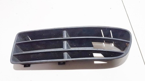 1J0853665b Stoßstangengitter vorne links  Volkswagen Golf DE966305-47