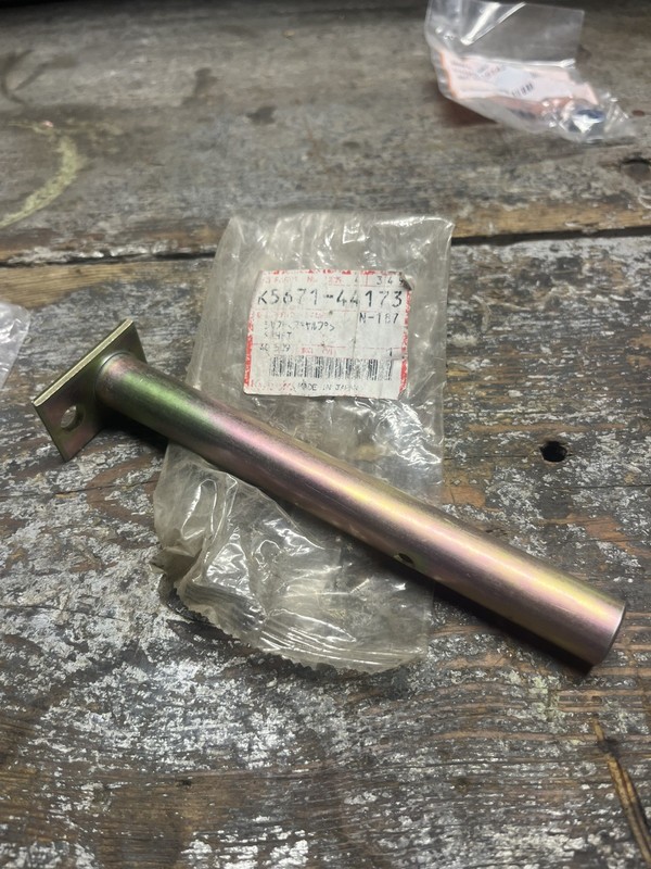 Kubota K5671-44173 SHAFT NOS 