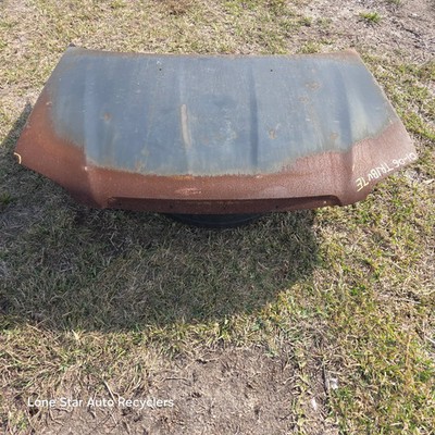 Hood fits 2001 to 2006 Mazda Tribute (LOCAL PICKUP, NO SHIP)