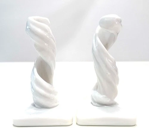 Vintage Westmoreland Milk Glass Lotus Flower Twist Candle Stick Holders *3.2