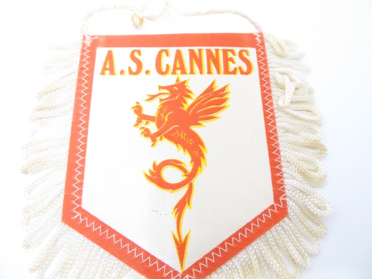 FANION / PENNANT - FOOTBALL - LOGO - 9 CM X 11 Cm - FC METZ