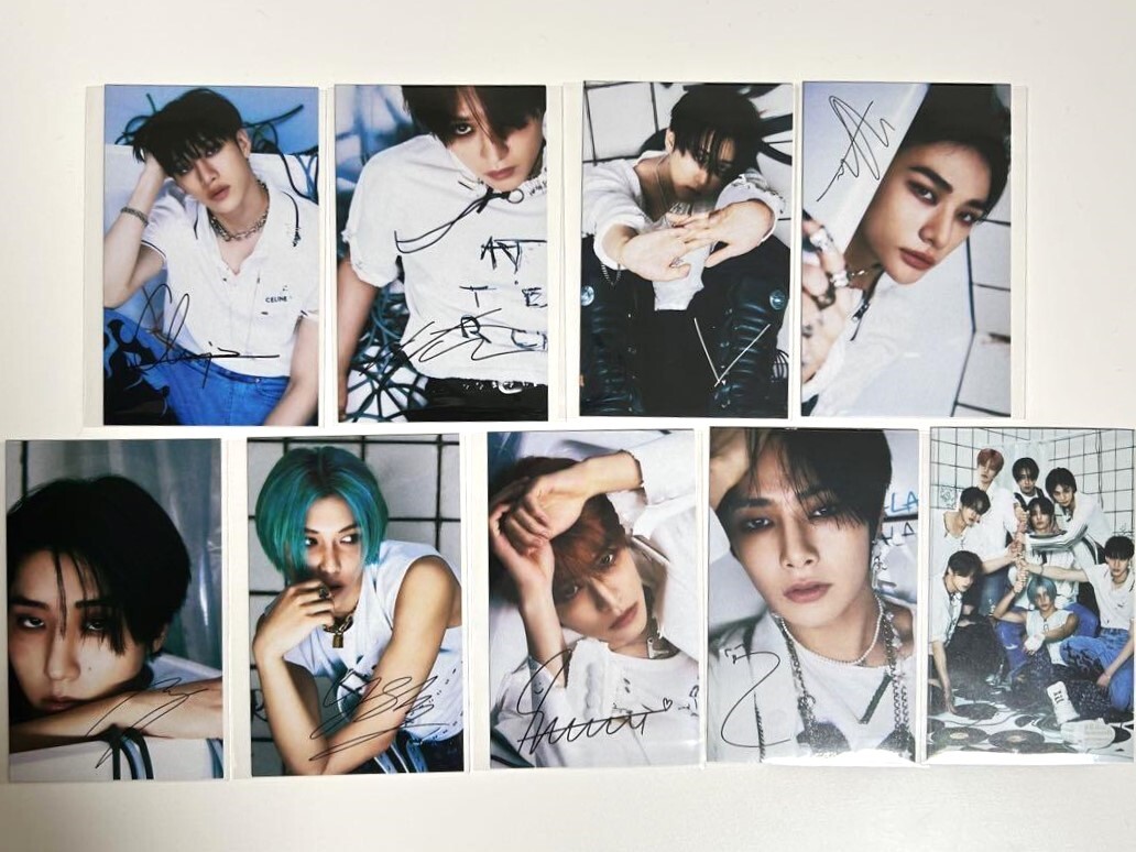 Stray Kids 樂-STAR ROCK-STAR HMV Limited LUCKY DRAW Official Stray Kids 樂-STAR ROCK-STAR HMV Limited LUCKY DRAW Official