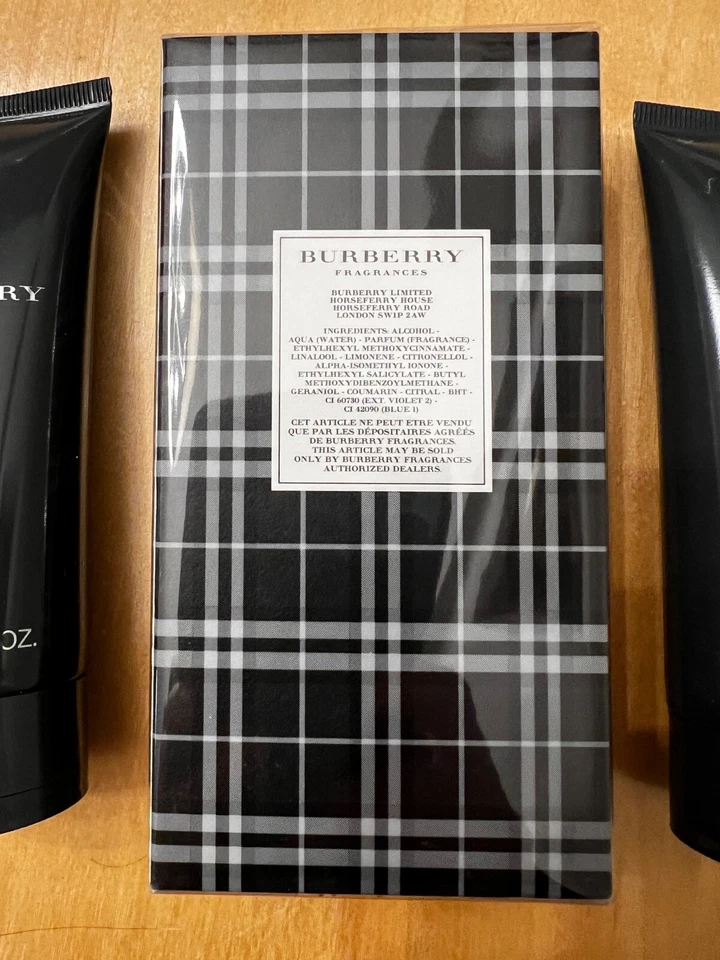 Burberry Brit - Spray de colonia 3,3 oz, + bálsamo para después del afeitado, + gel limpiador corporal Foto 3 de 4