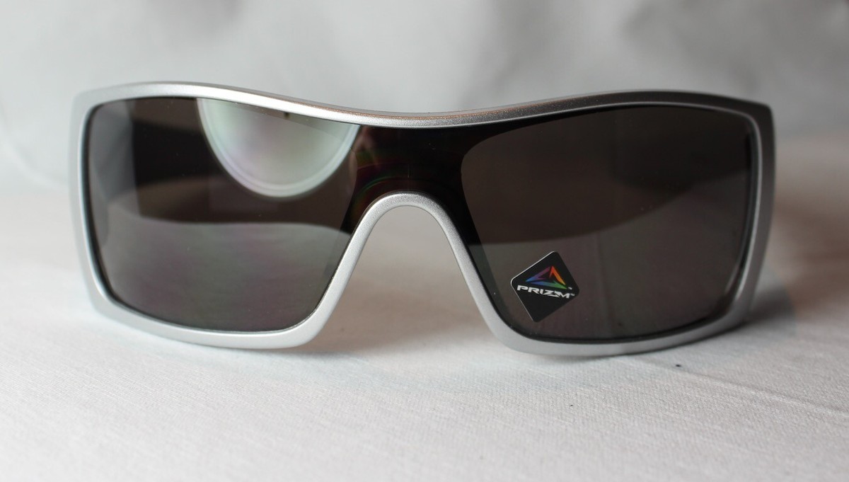 Oakley OO 9101-69 Batwolf X Silver - Prizm Black Polarized Oakley OO 9101-69 Batwolf X Silver - Prizm Black Polarized