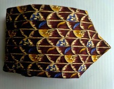 ROBERT TALBOTT for Nordstroms Handsewn Imported Silk Floral Pattern Made in USA