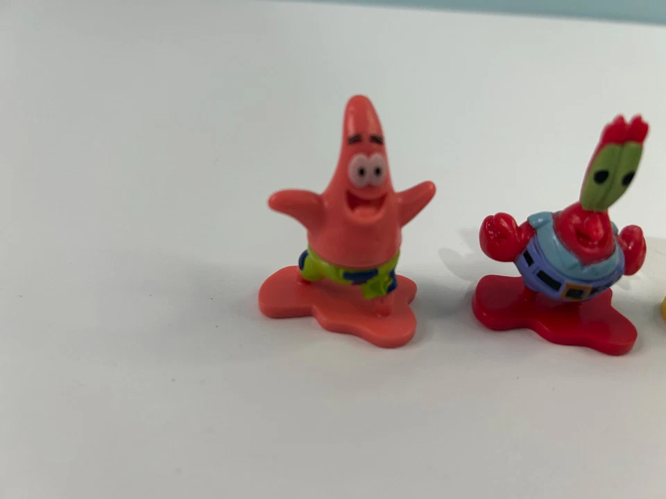 SpongeBob SquarePants The Game of Life Board Game 2005 3 Replacement Characters - Image 2 of 4