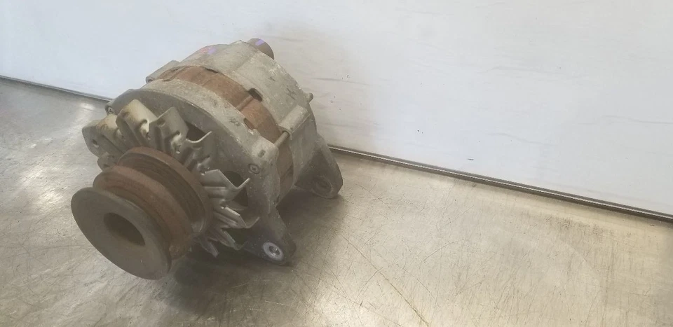 Toyota Land Cruiser FJ80 1991 4,0 L montaje alternador 270606109184 Foto 3 de 4