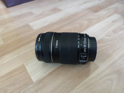 Canon EOS EFS 18-135mm 1:3.5-5.6 Is STM Objektiv Top Zustand