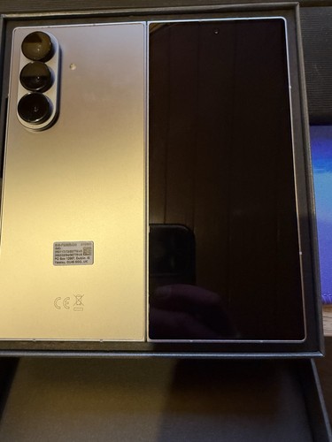 Samsung Galaxy Z Fold 7 512GB Shadow Silver Top Zustand Neuwertig+ Rechnung !!!