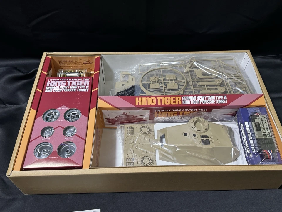 TAMIYA 1/16 German Heavy Tank Type VI King Tiger RC Tank ITEM56007 Made in Japan - Immagine 3 di 4