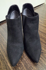 Me Too Women s Black Suede Ankle Boots Pointed Toe Slip-On Stiletto 9