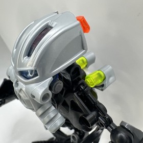 Lego Bionicle: Toa Mahri Nuparu (8913) -w/ Manual -No Bullets or Tube Great 1093