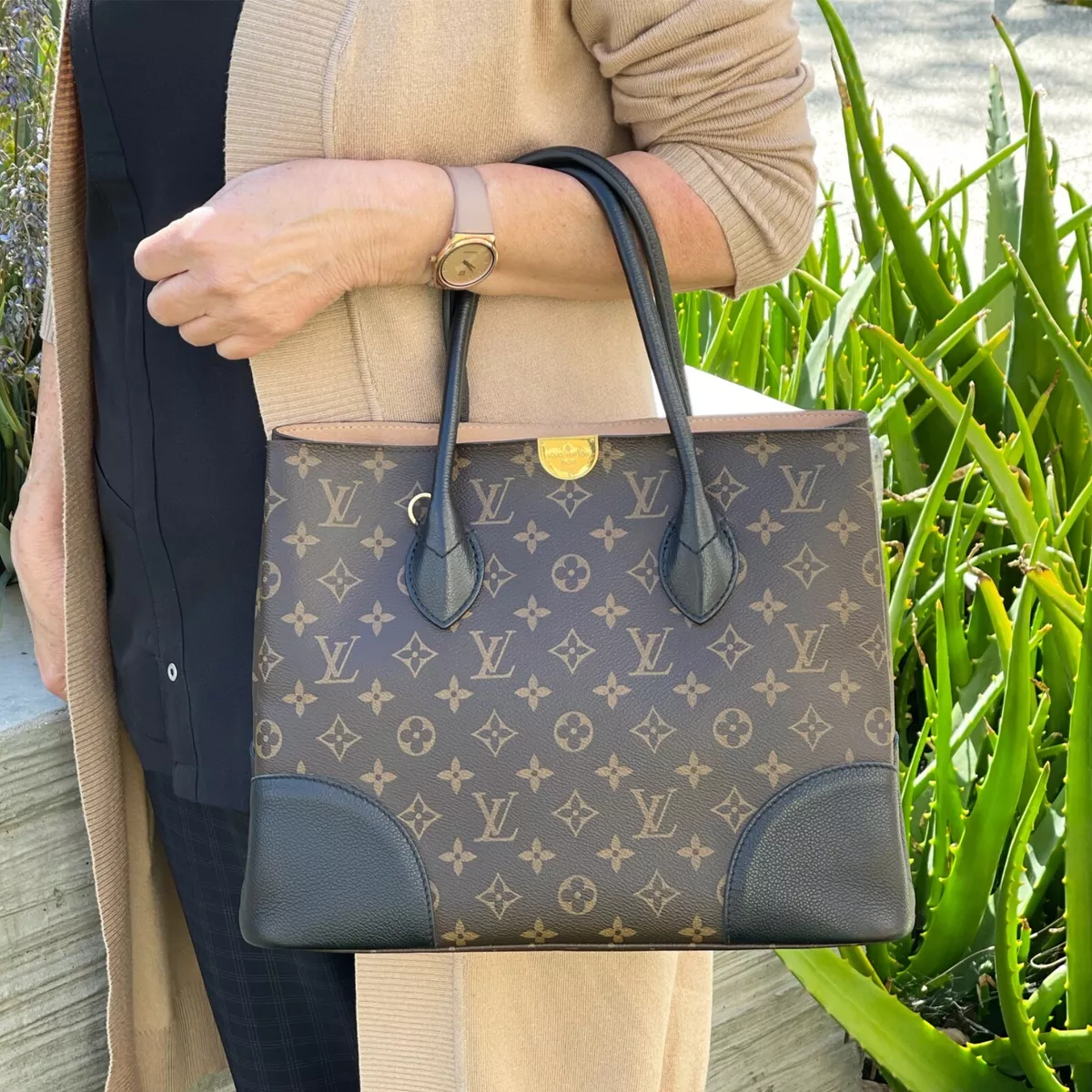 Brown Canvas Louis Vuitton Shoulder Bags