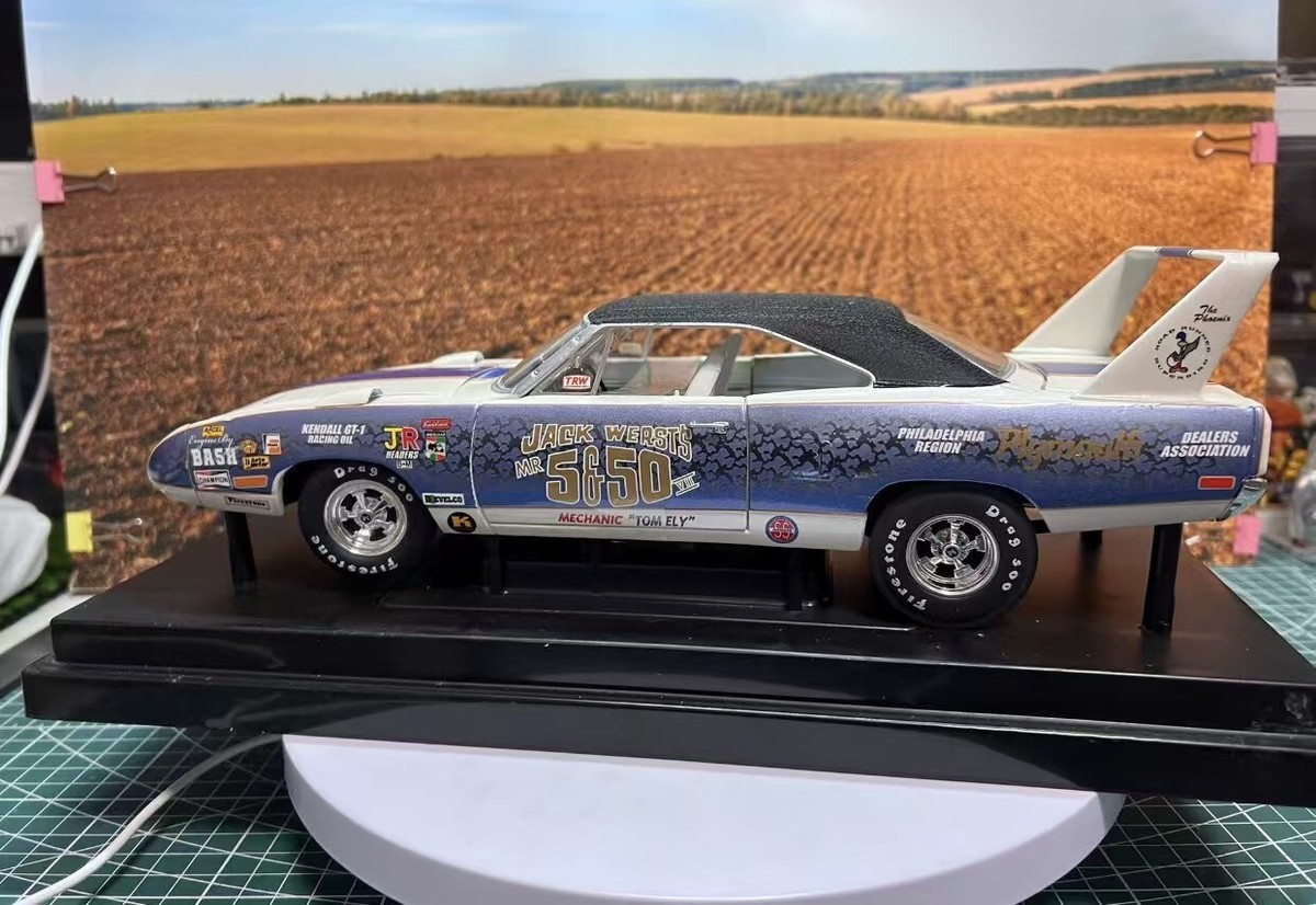 ERTL 1/18 Plymouth Superbird 1970 Jack Wersts Mr 5 & 50 Diecast