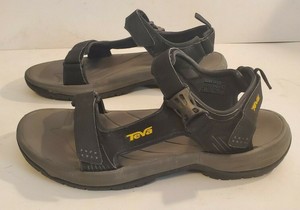 teva holliway sandals