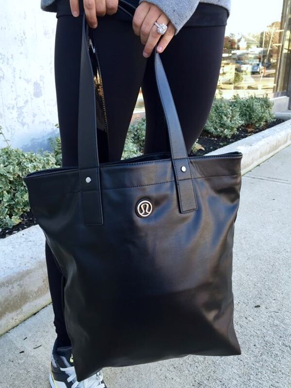 ❤️ NWT New Lululemon Mantra Tote Black Leather-Like Black Yoga