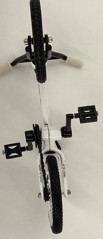 Flick Trix Hoffman Велосипеды серия 1 Condor 1999 как новый на картонке, новый в упаковке, Spin Master Toys - Изображение 3 из 3