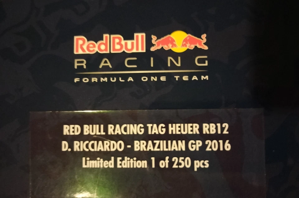 DANIEL RICCIARDO SIGNED LIMITED EDITION BRAZIL RB12 RED BULL MINICHAMPS 1:18 - Image 4 of 4